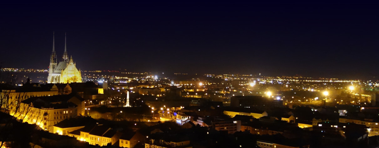 Noční panorama Brna